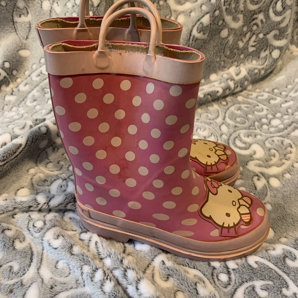 Hello Kitty Rain Boots L 11-12 Used - Picture 4 of 7